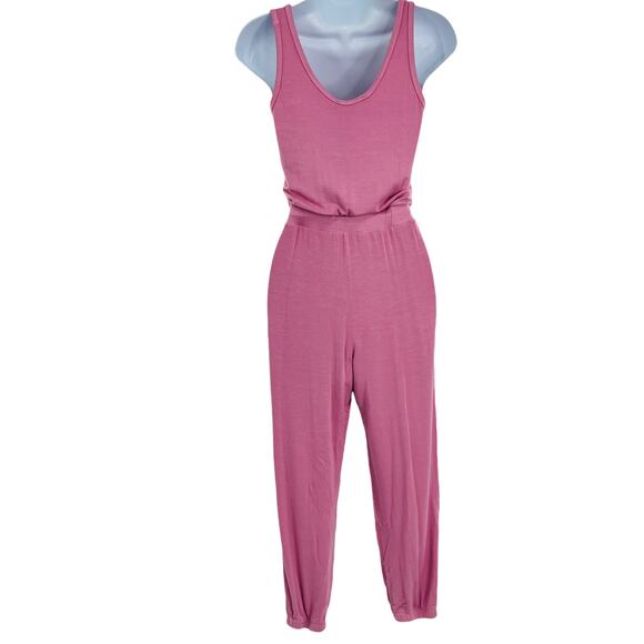 Lulu’s Winslet Pink Soft Knit Sleeveless Romper Barbiecore Jumpsuit XS NWT - Picture 3 of 12